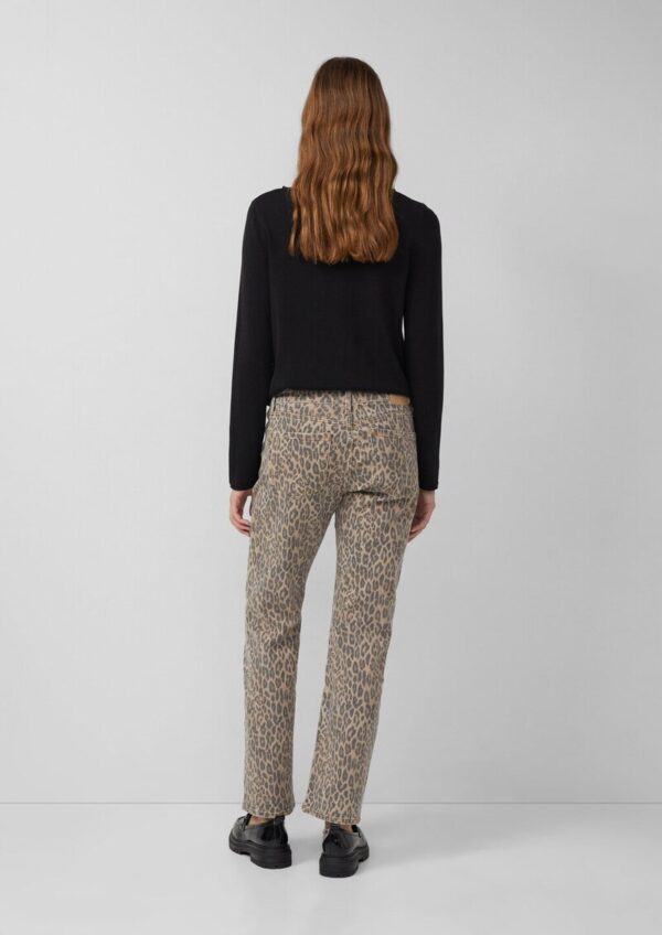 Karolin: Regular Fit / Mid Rise / Straight Leg mit Leo-Print