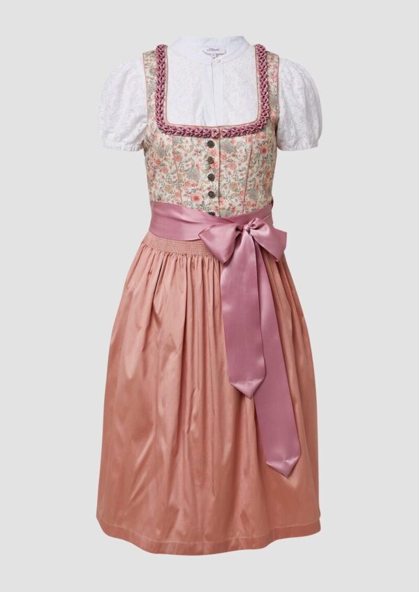 Verspieltes Dirndl mit Bluse | Volksfest
