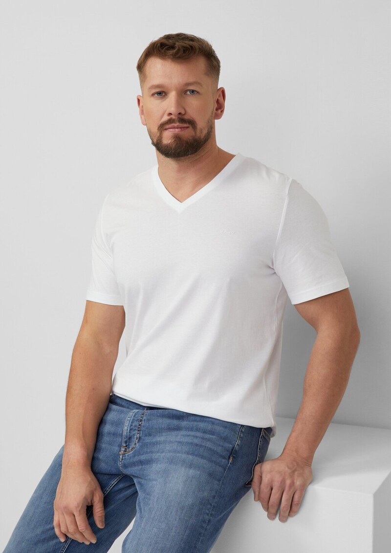 Basic V-Shirt mit Logo-Print auf der Front