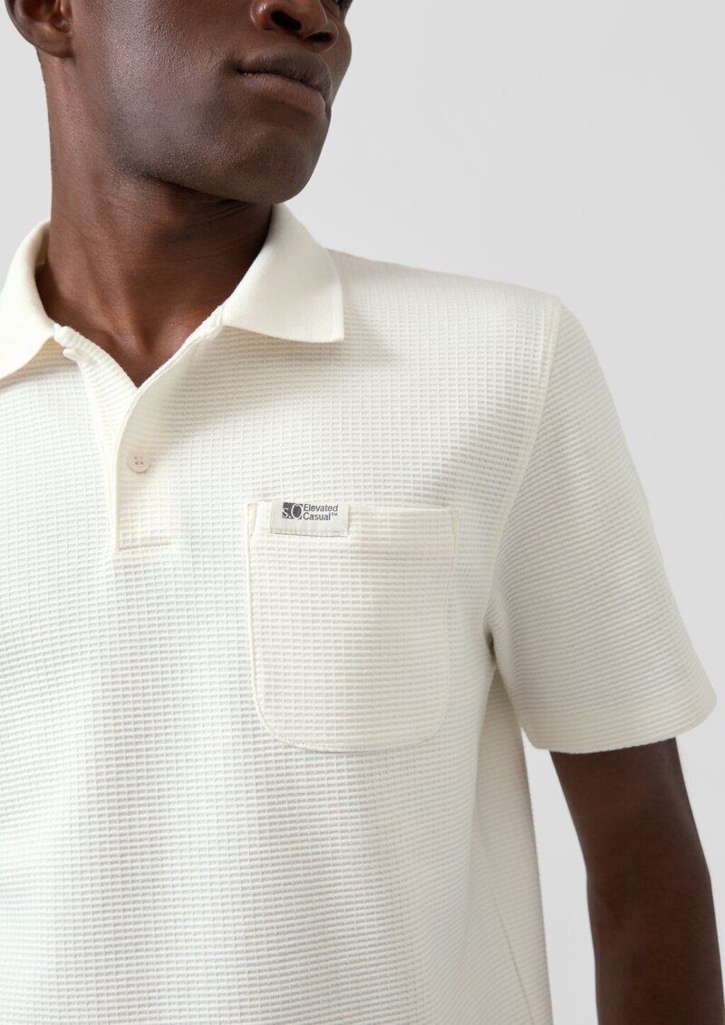 Strukturiertes Poloshirt mit Brusttasche
