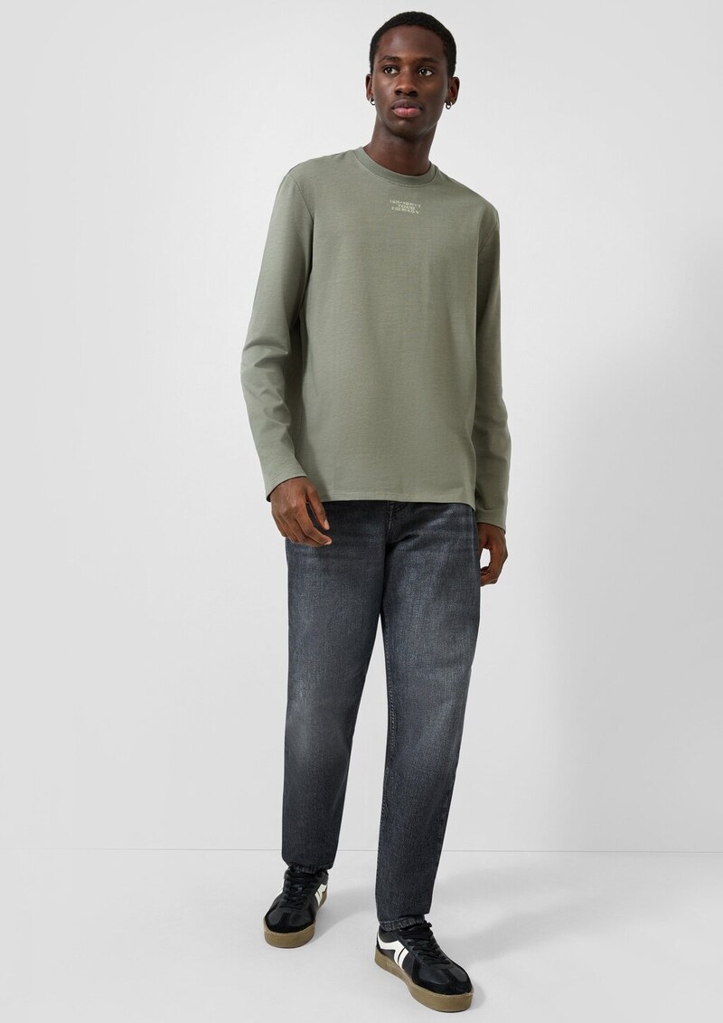 Longsleeve mit kleinem Frontprint