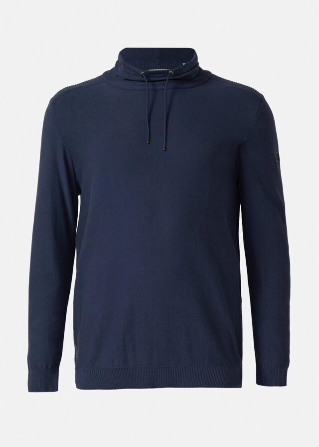 Leichter Pullover mit Snood-Kragen und Logo-Detail