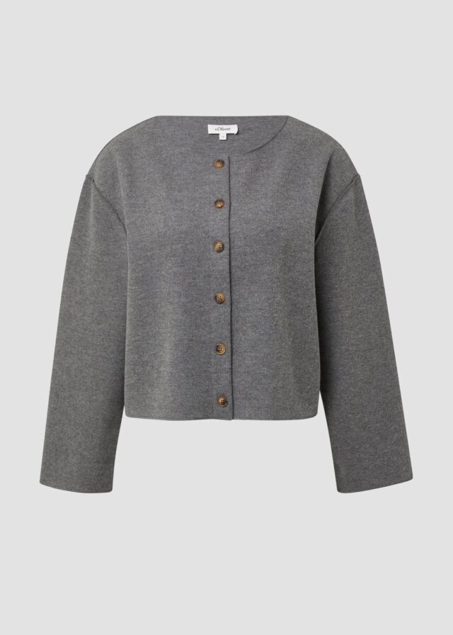 Strickjacke im Boxy Fit