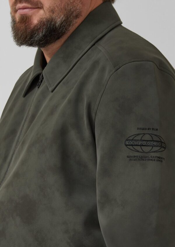 Outdoor-Jacke mit Coating und Metallreißverschluss