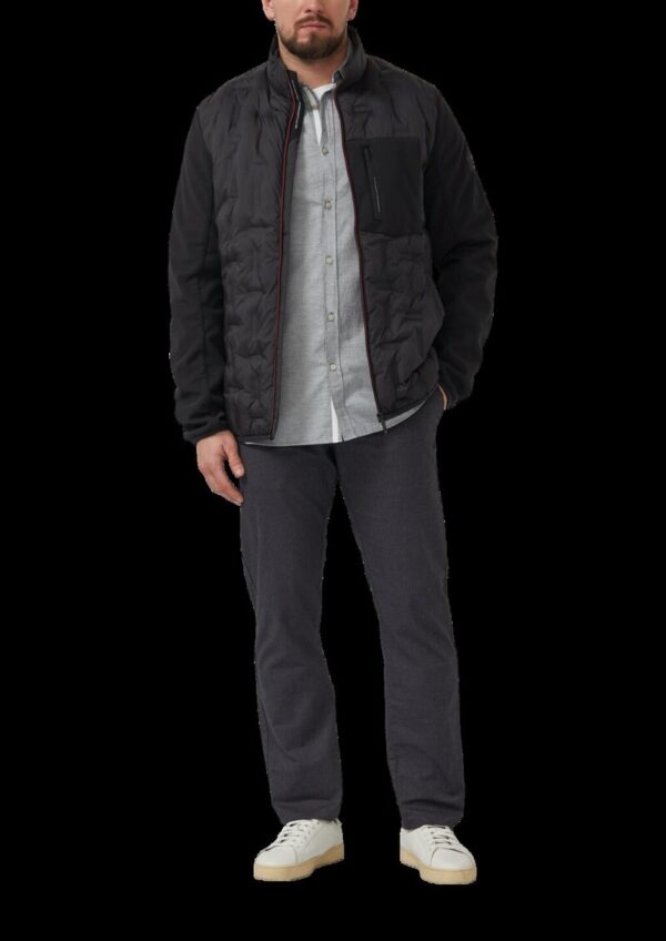 Leicht wattierte Jacke im Fabricmix mit sportiven Details