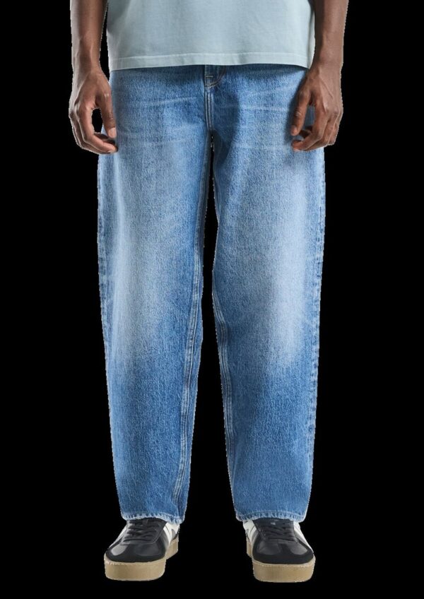 Denim Devon / Relaxed Fit / Mid Rise / Tapered Leg