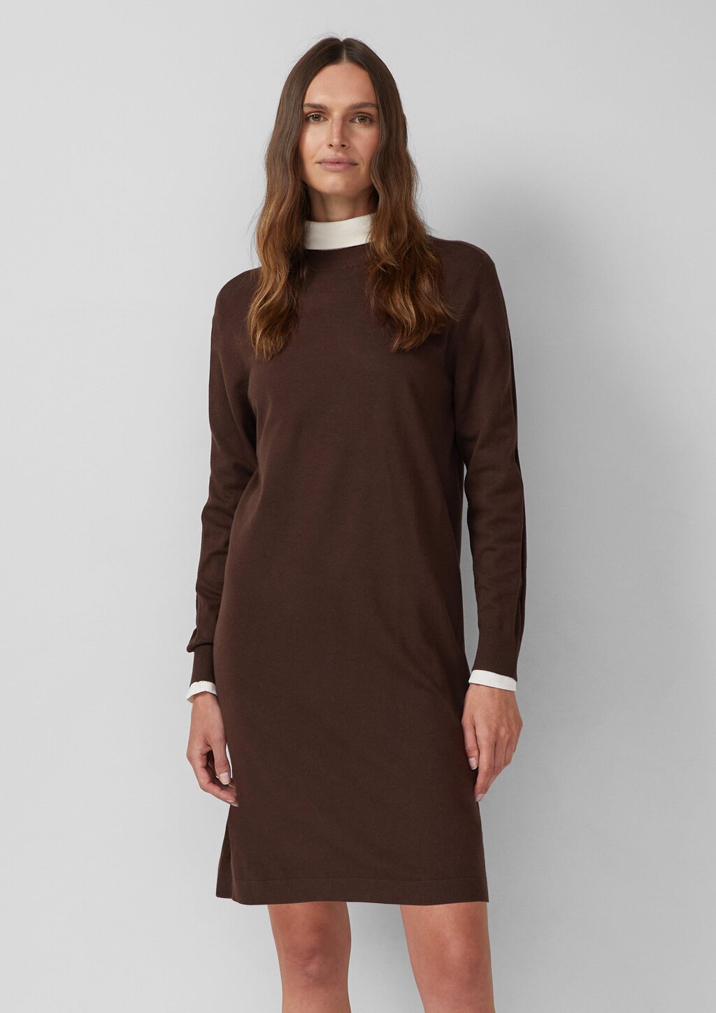 Feinstrickkleid mit Ripp-Detail am Arm