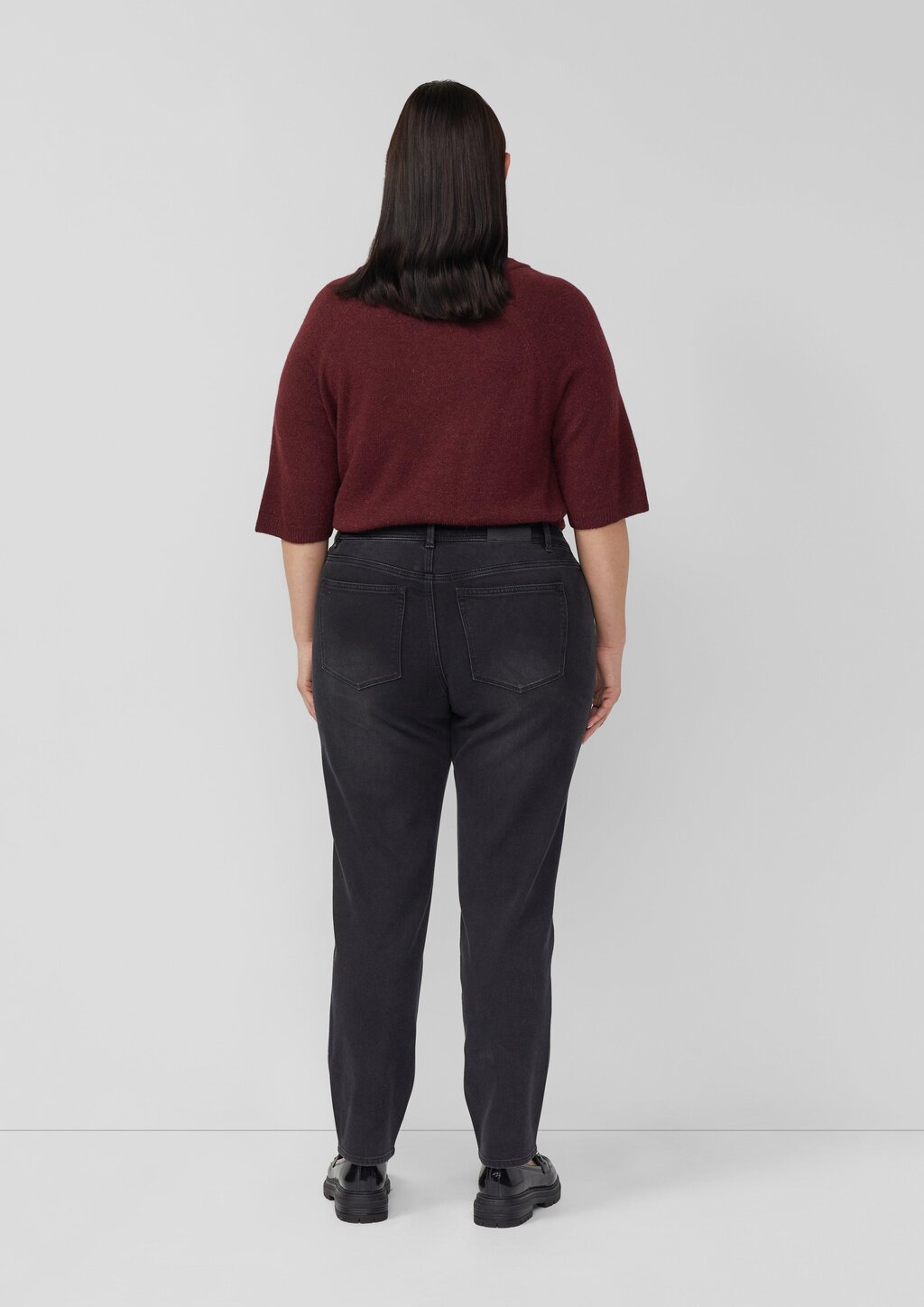 Jeans / Curvy Fit / Mid Rise / Slim Tapered Leg / cosy inside