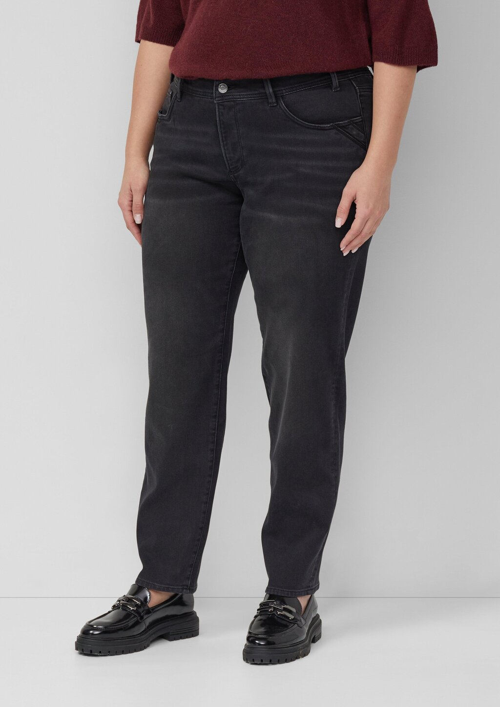 Jeans / Curvy Fit / Mid Rise / Slim Tapered Leg / cosy inside