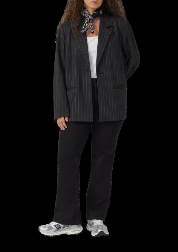 Jeans / Slim Fit / Mid Rise / Bootcut Leg