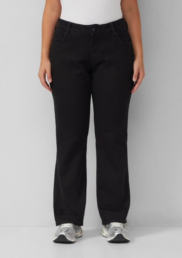 Jeans / Slim Fit / Mid Rise / Bootcut Leg