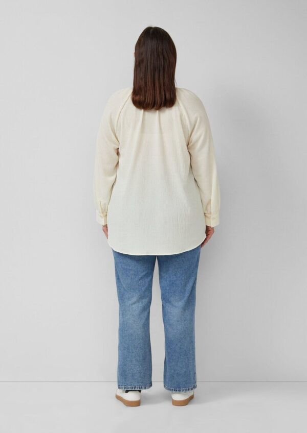 Elastische strukturierte Bluse mit weitem Arm