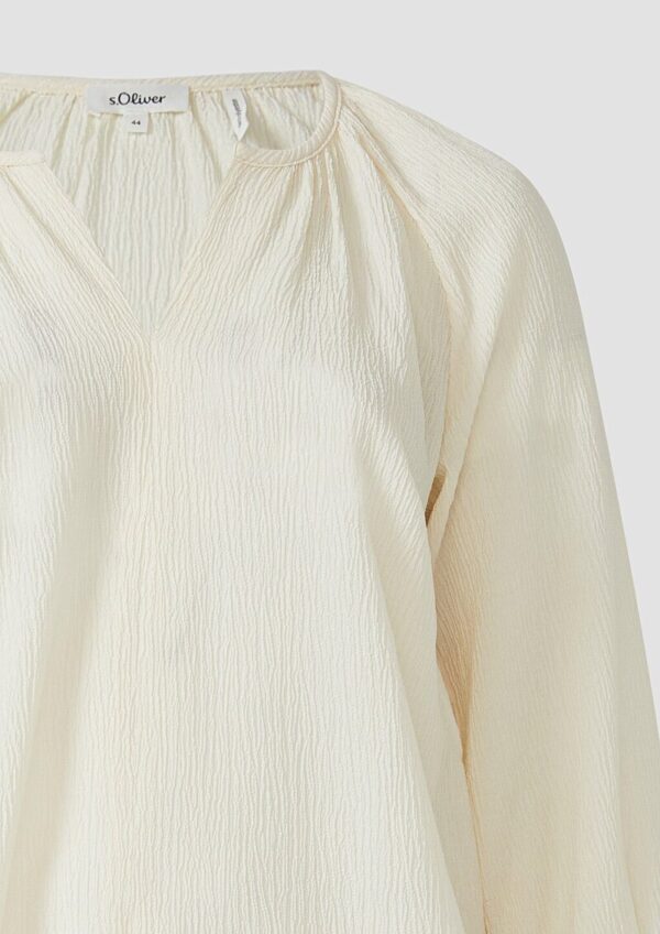 Elastische strukturierte Bluse mit weitem Arm