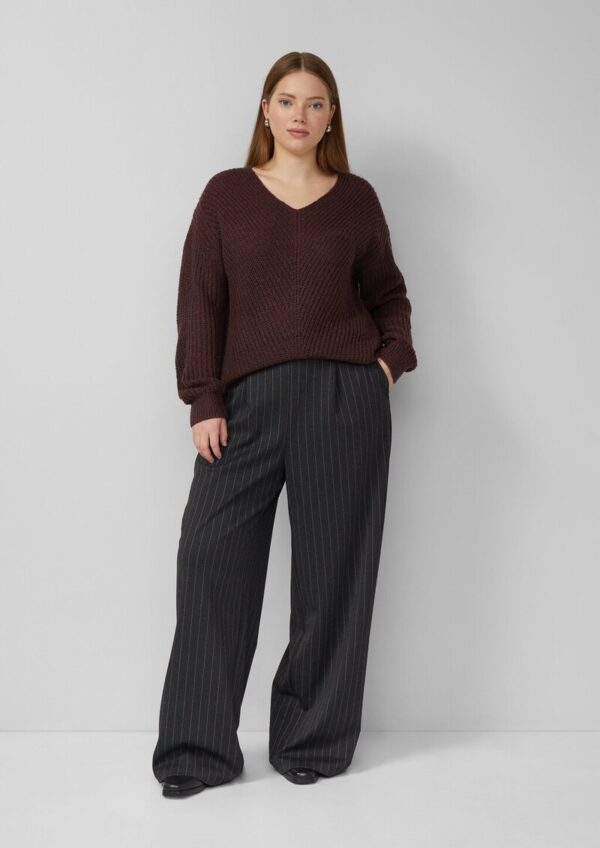 Strickpullover mit V-Ausschnitt