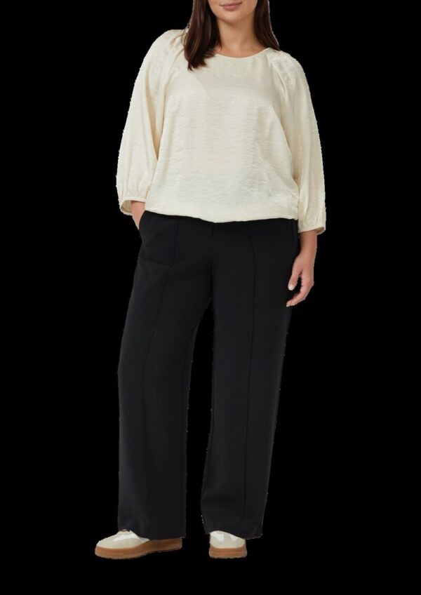 Glänzende Bluse im O-Shape