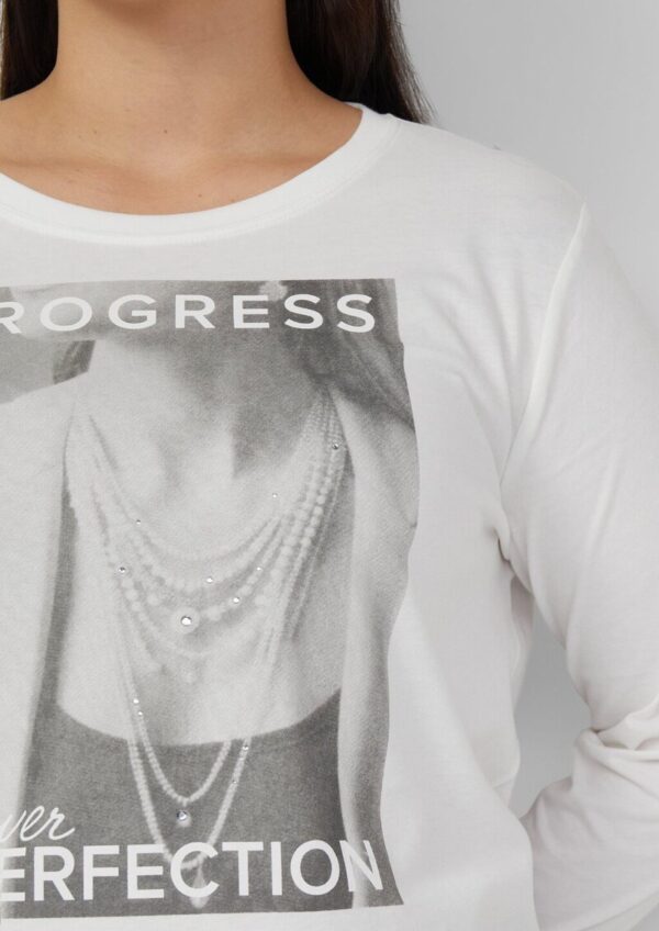 Weiches Langarmshirt mit Schmucksteinen