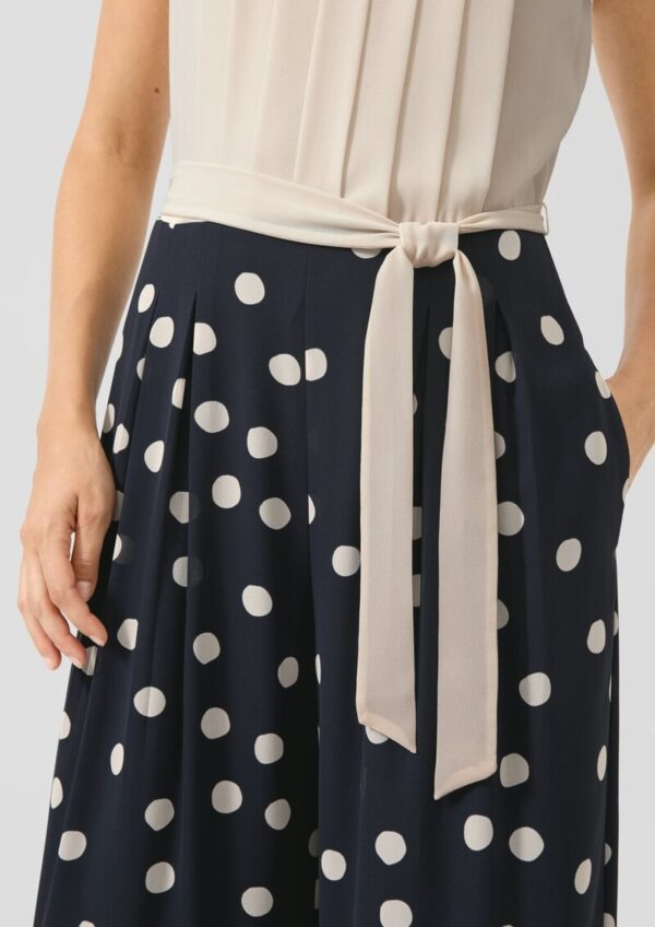 Ärmelloser Jumpsuit aus Chiffon