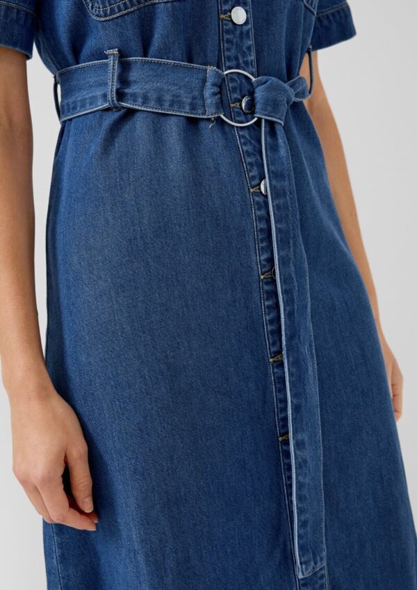 Midi-Jeanskleid mit Hemdkragen und Gürtel