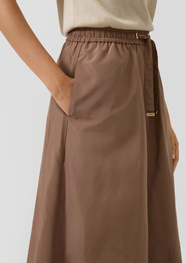 Langer Rock mit Rüschen und Elastikbund