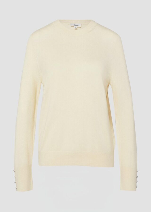 Feinstrickpullover aus Viskosemix mit Zierknöpfen