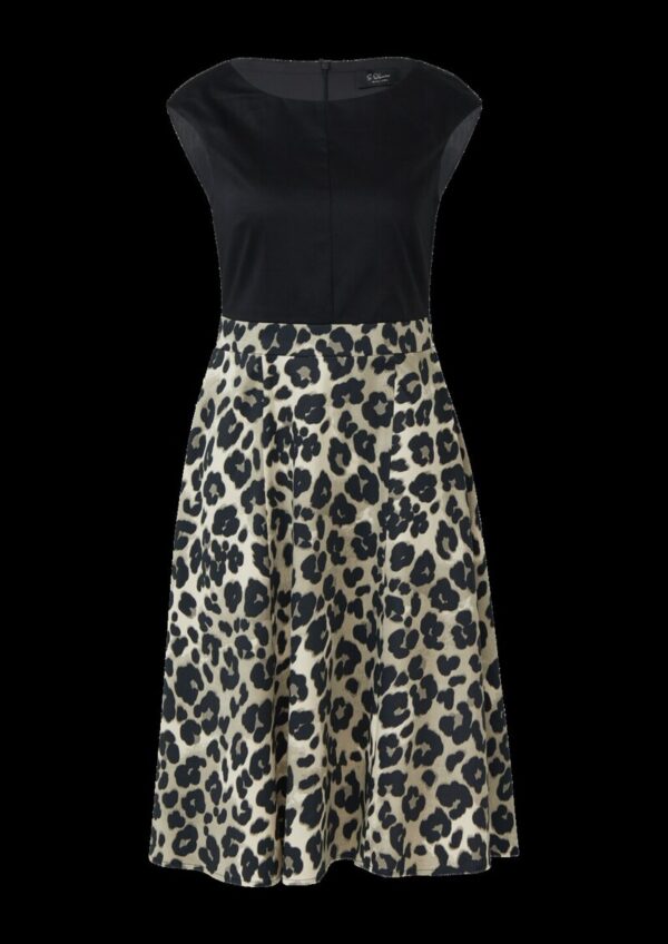 Ausgestelltes Etuikleid mit Leo-Rock