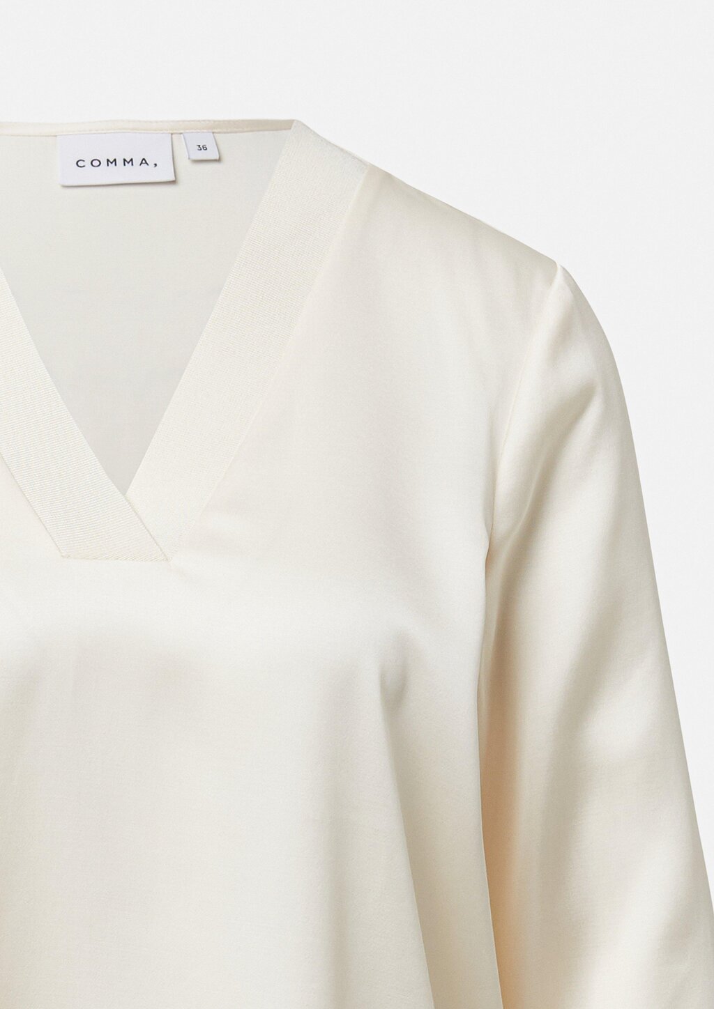 Satinbluse mit V-Ausschnitt und feinen Rippdetails