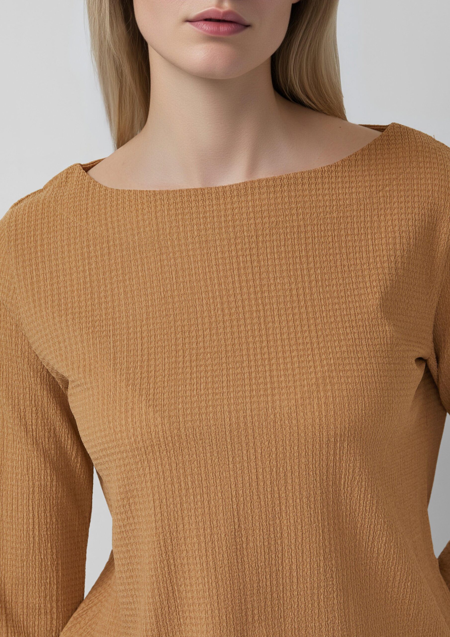 Sweatshirt aus Struktur-Strick mit abgerundetem Saum