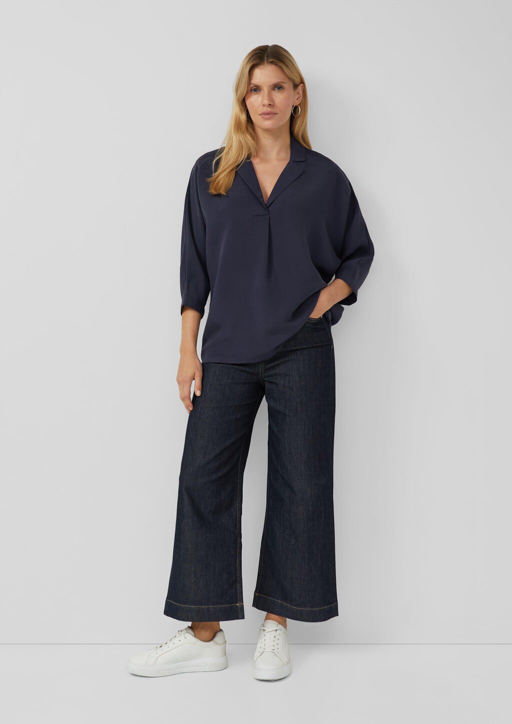 Relaxed-Fit-Hemdbluse mit Fledermausärmeln