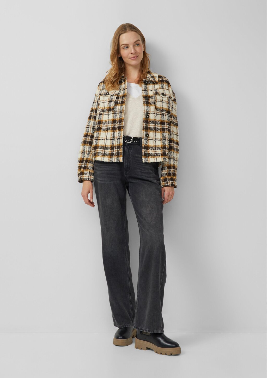 Pullunder aus Wollmix mit Seitenschlitz und überschnittener Schulter