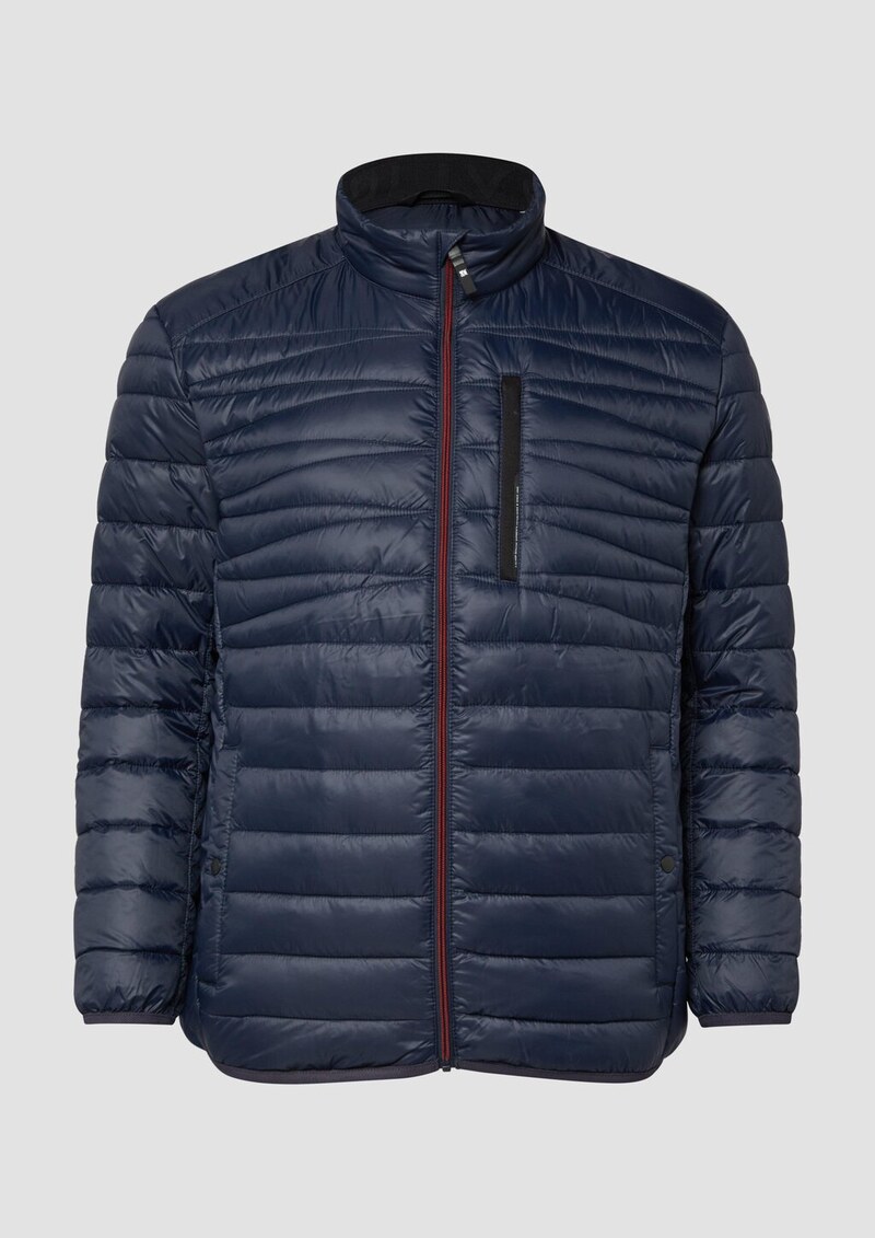 Sportive Steppjacke mit Stehkragen und Innentasche