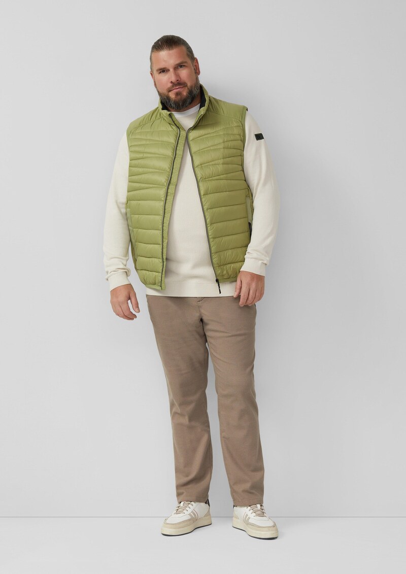 Leichte Steppweste mit Stehkragen und Kontrast-Details