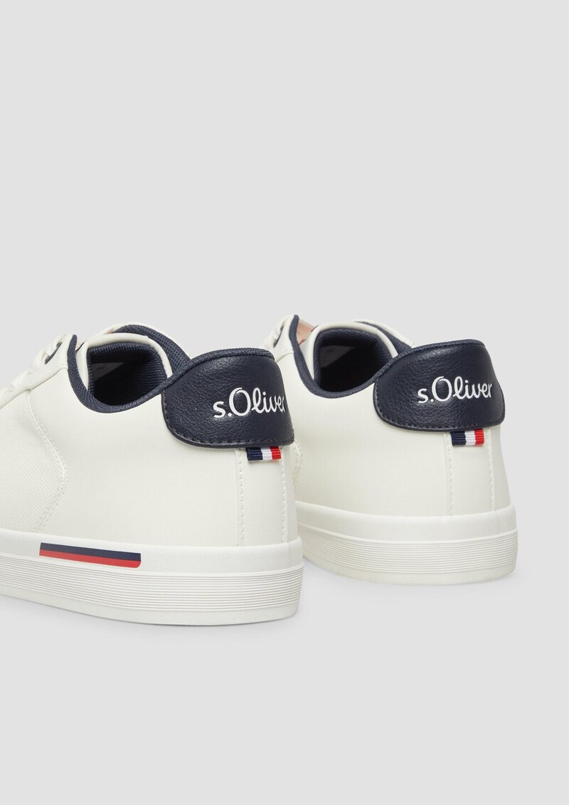 Sneaker in Leder-Optik