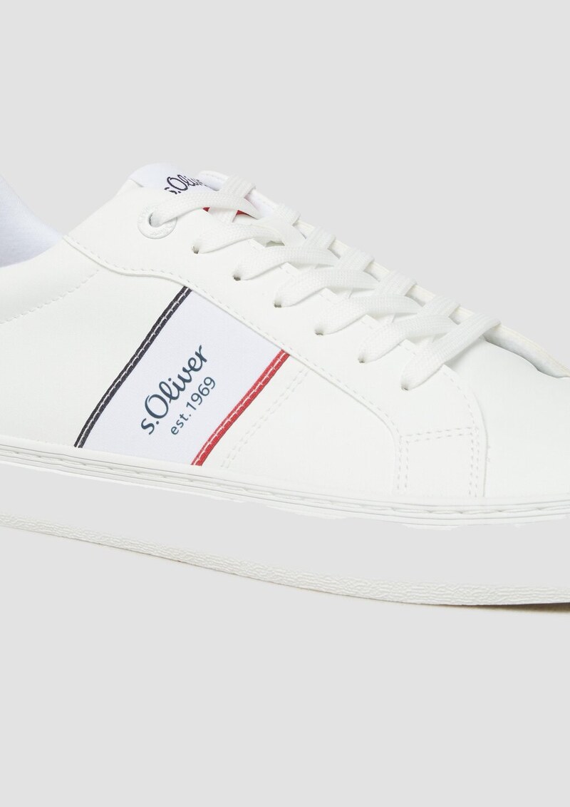 Sneaker in Leder-Optik