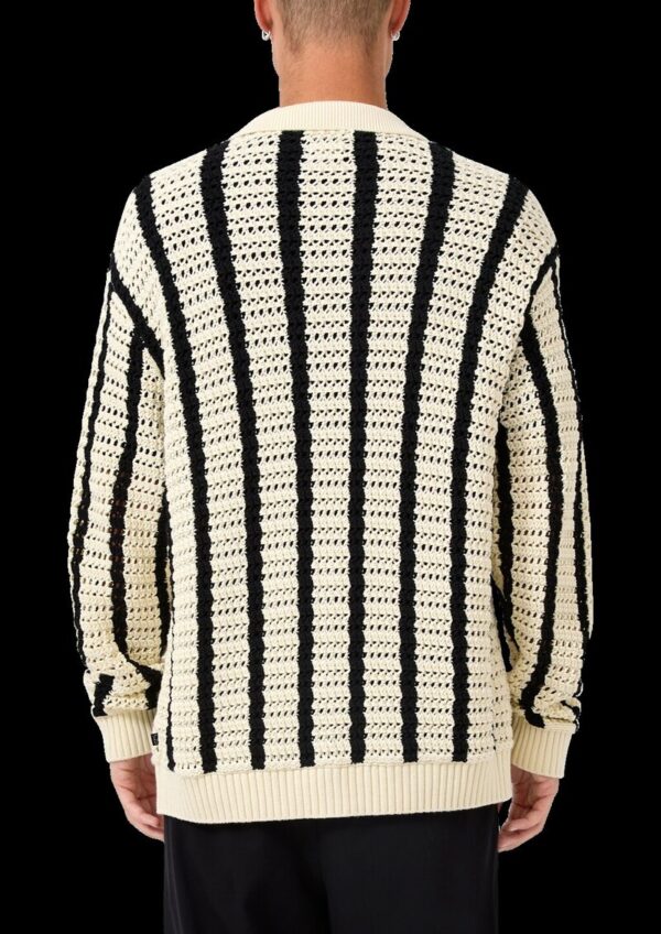 Strickjacke mit Häkelstruktur