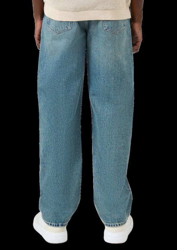 Jeans / Loose Fit / Mid Rise / Straight Leg