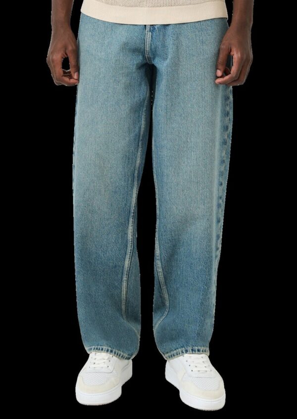 Jeans / Loose Fit / Mid Rise / Straight Leg