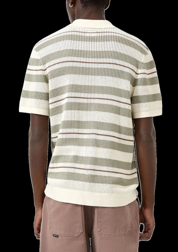 Gestreiftes Strickpolo mit durchgehender Knopfleiste