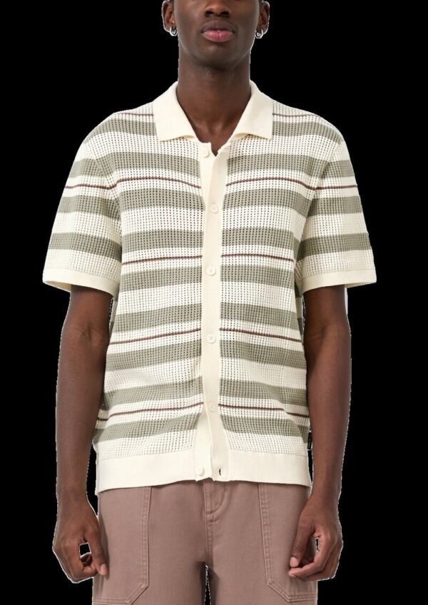 Gestreiftes Strickpolo mit durchgehender Knopfleiste