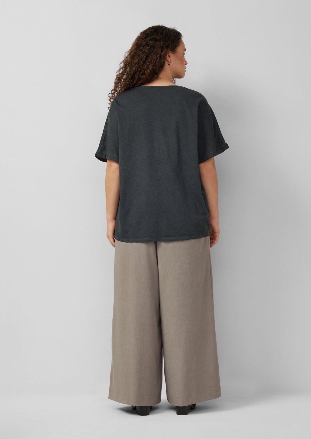 T-Shirt mit Frontprint im Loose Fit und Fledermausärmeln