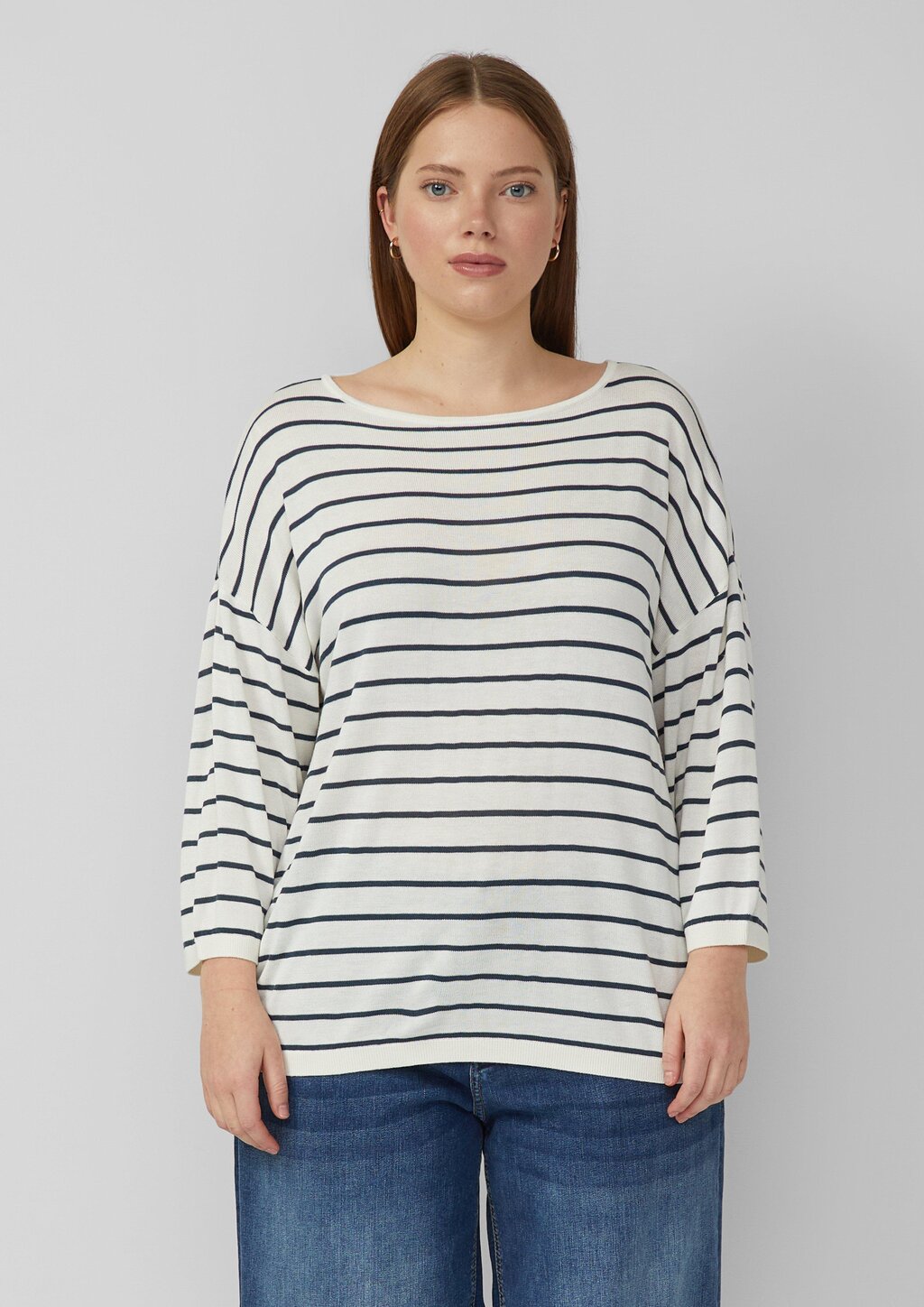 Leichter Strickpullover aus Viskosemix