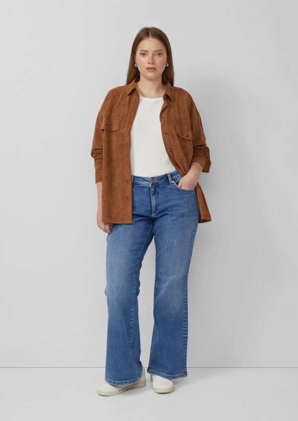 Jeans / Slim Fit / Mid Rise / Flared Leg