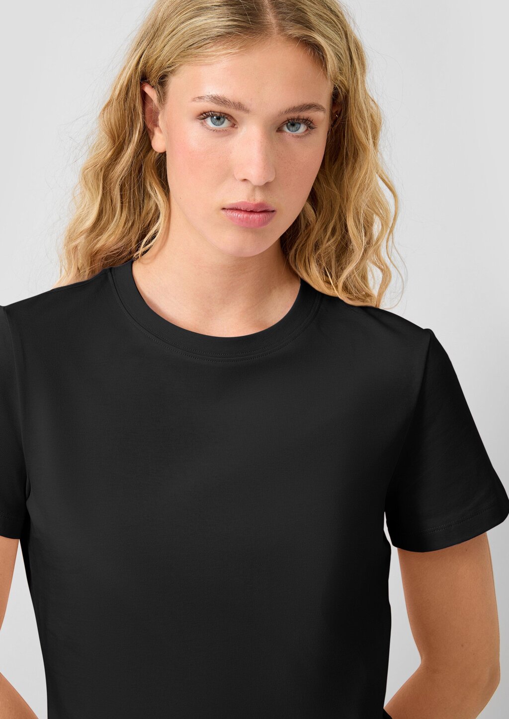 Basicshirt aus Baumwolle im Regular Fit