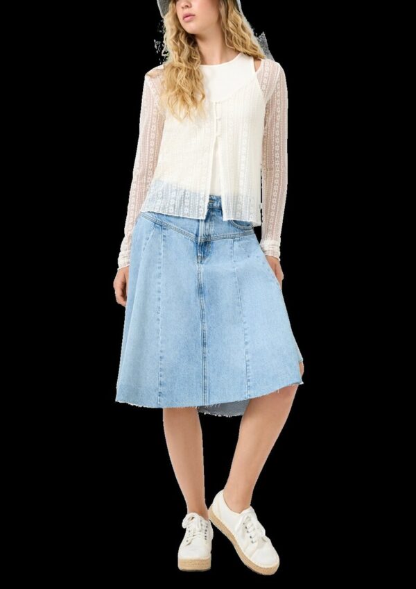 Ausgestellter Denimrock