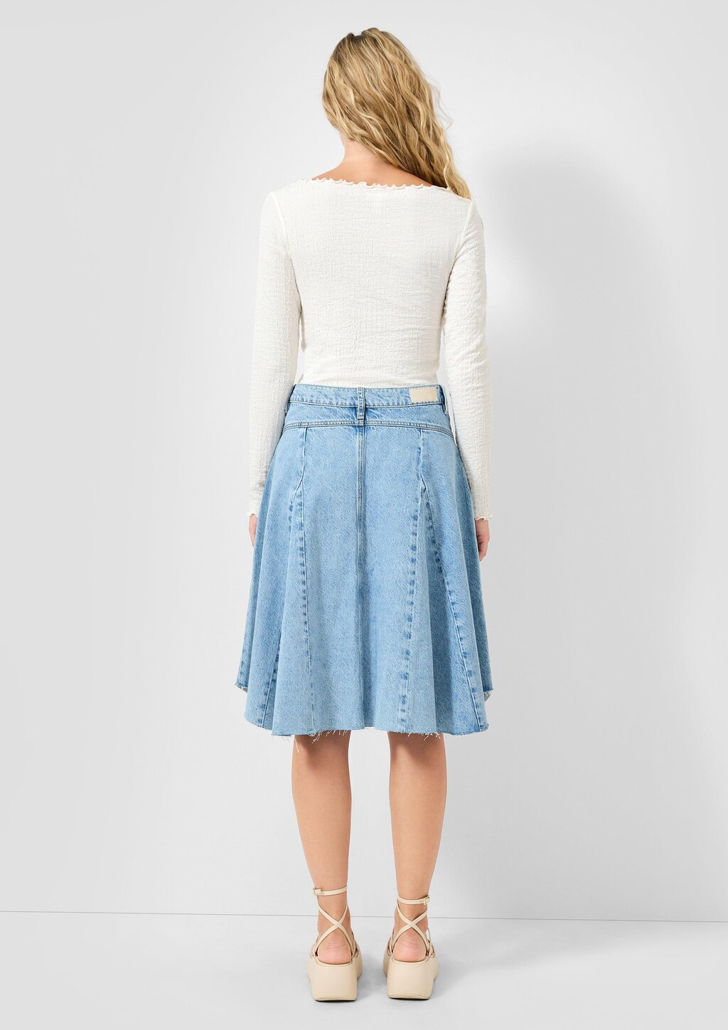 Strukturiertes Langarmshirt mit U Bootausschnitt