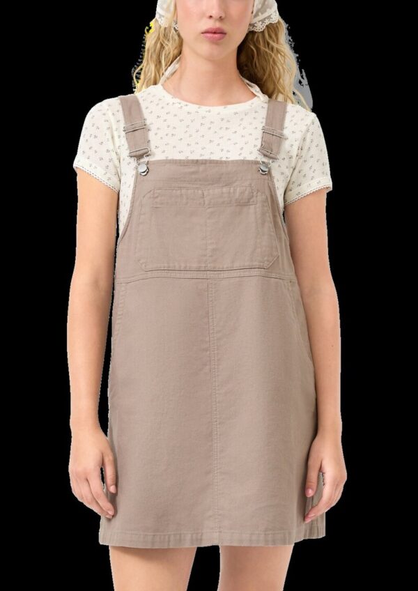 Kurzes Latzkleid mit verstellbaren Trägern