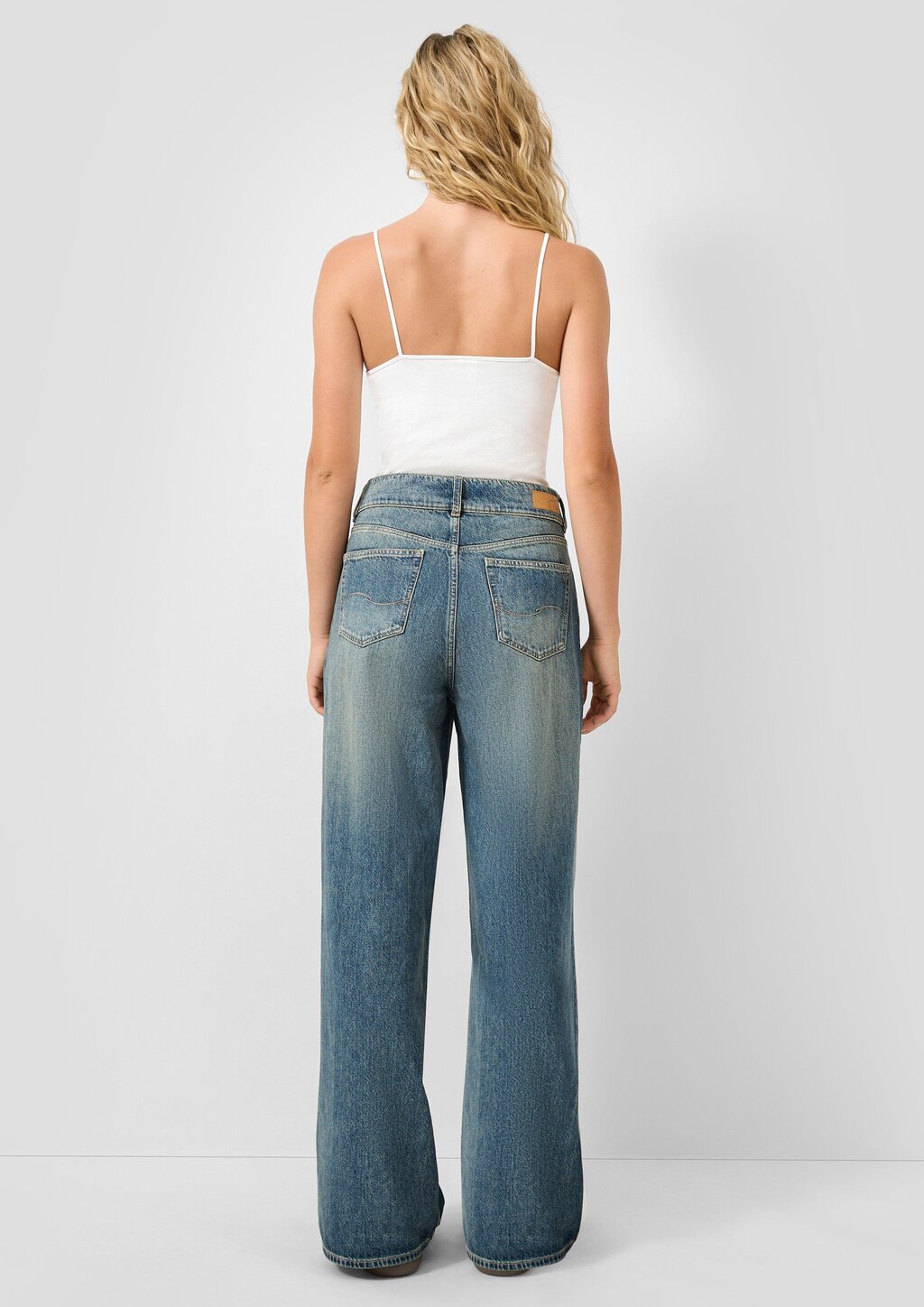 Top mit Spaghettiträgern