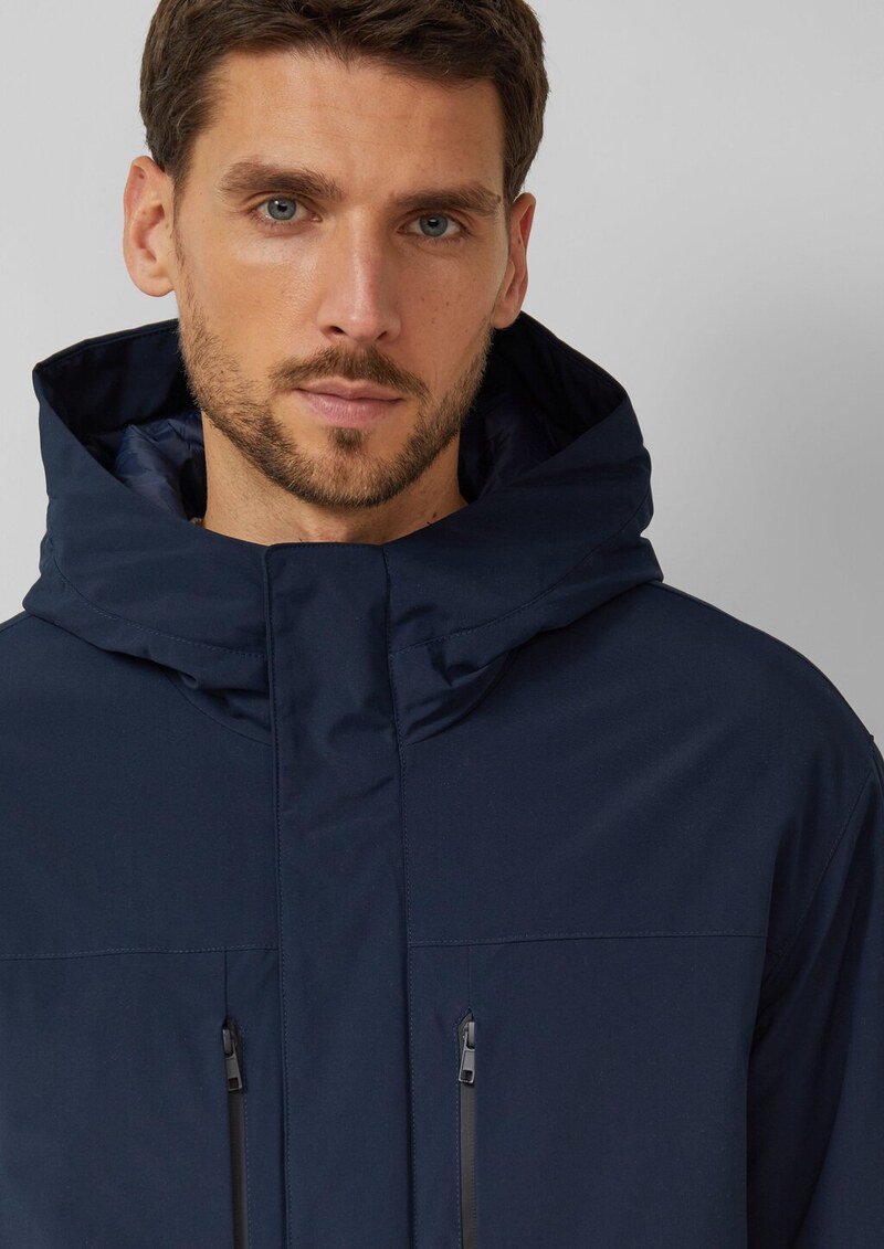 Jacke mit Kapuze und Taschen