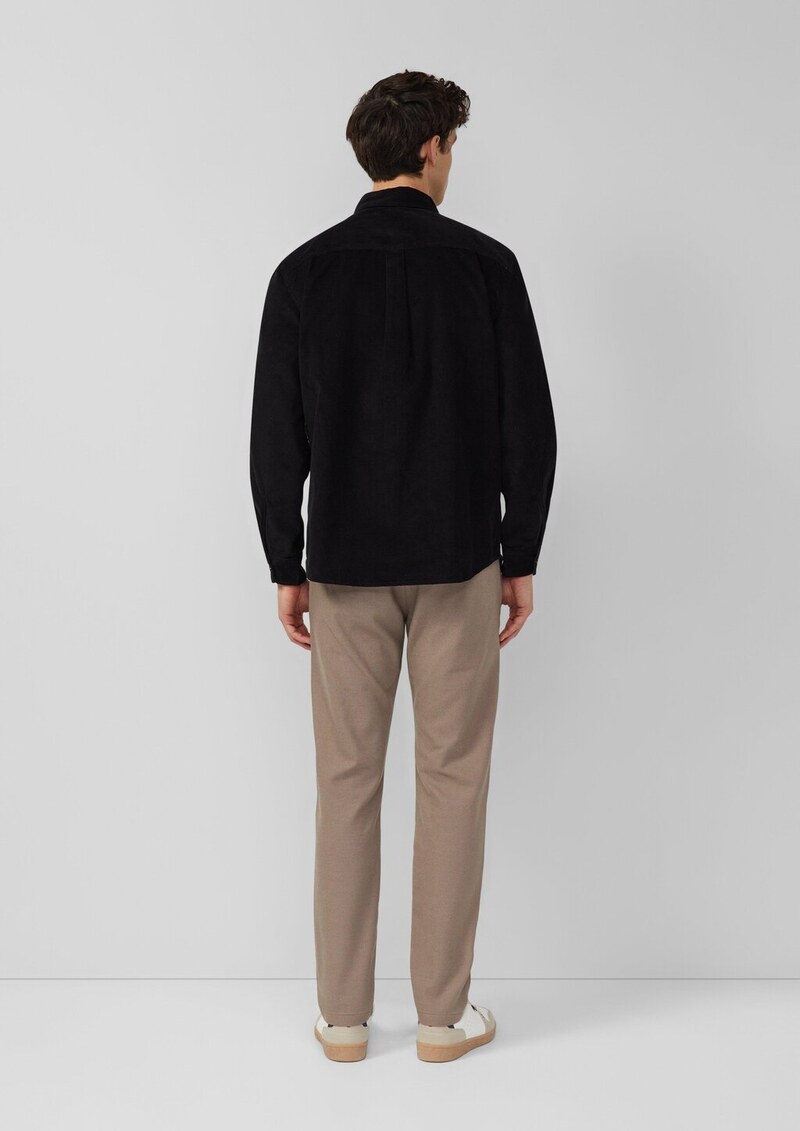 Regular Fit: Baumwollhemd aus Cord mit Brusttasche