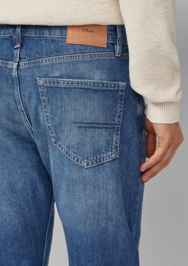 Jeans Benito / Regular Fit / Mid Rise / Straight Leg