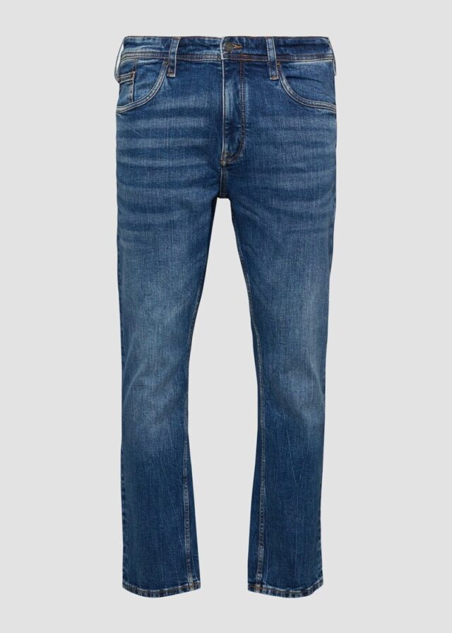 Jeans Casby / Relaxed Fit / Mid Rise / Tapered Leg